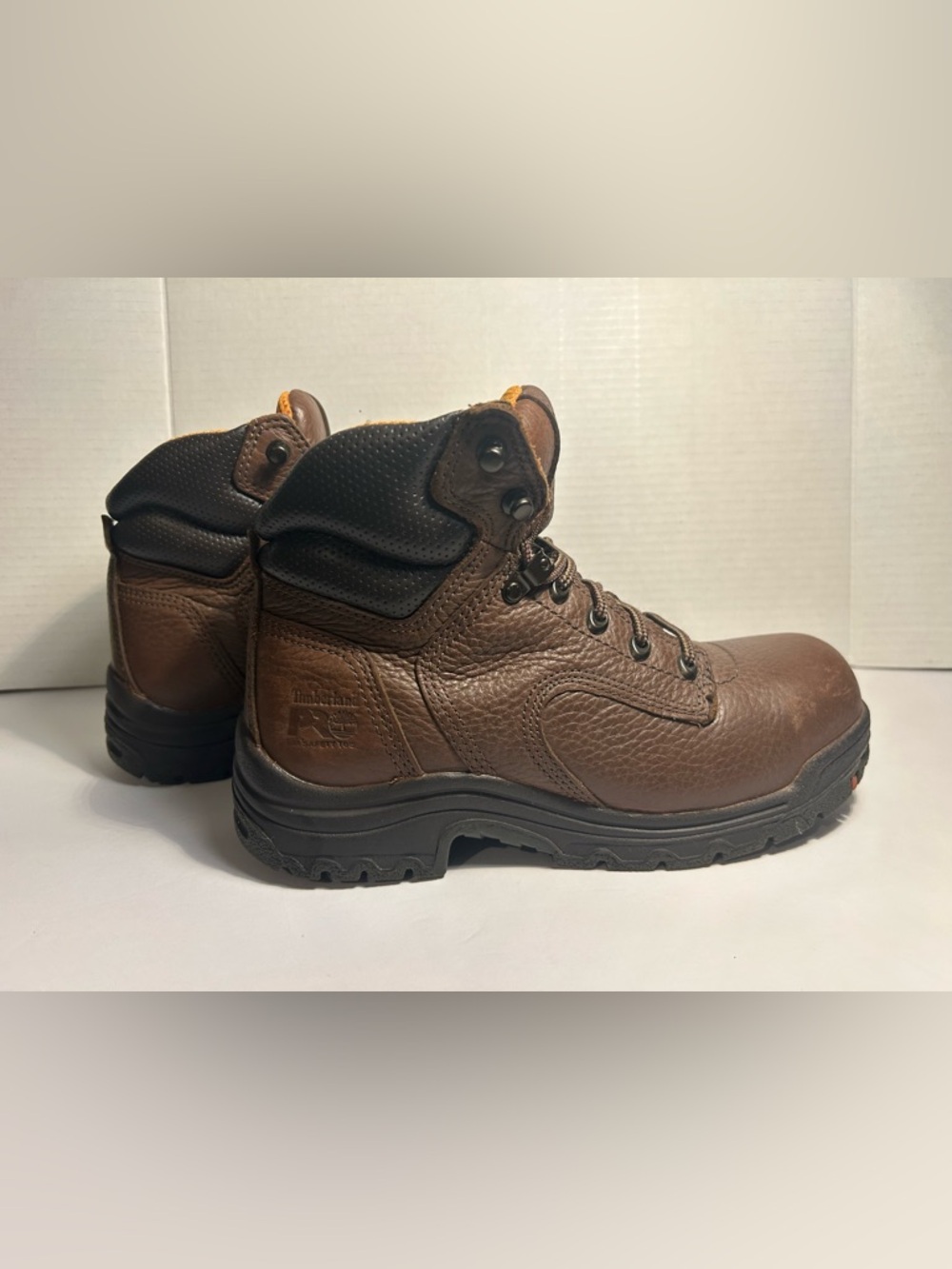 Timberland Brown Leather Women’s Lace-Up Work Boots, Size 8